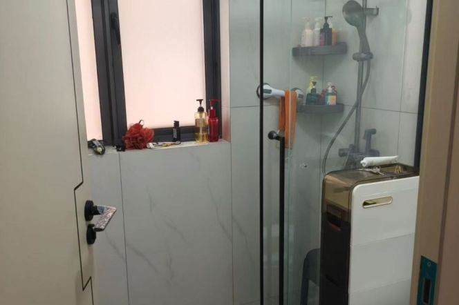 Scenic windows | Modern&Sapcious 2Br +Heating | 0step to Longde rd metro L11/13 