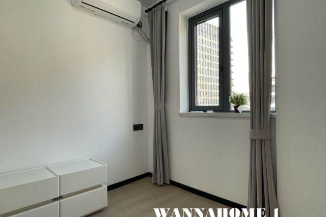 New&Really Bright&Modern&Spacious Elevator 2Bdrs 1Baths Apt+Jing An Temple+Large Closets