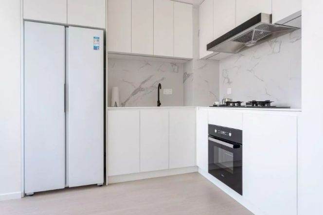 Morden 3brs with floor heating located just along beautiful Huang pu river