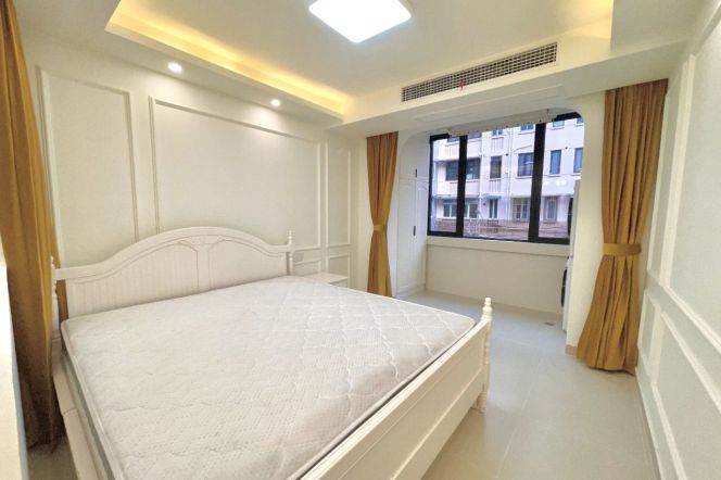 Charming 1br 1lr+Study/brand furniture/central AC,Hongqiao rd@L10/3/4