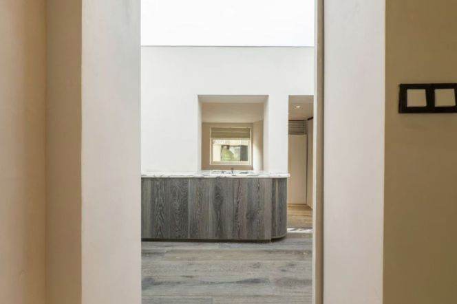 Luxury Garden House in middle Huaihai Road