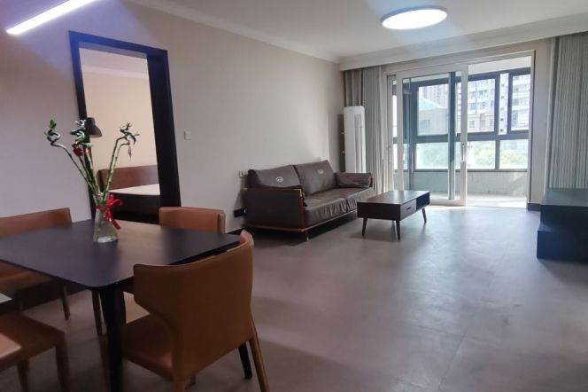 Bright 2br 2bath in Xintaindi Dynasty Garden