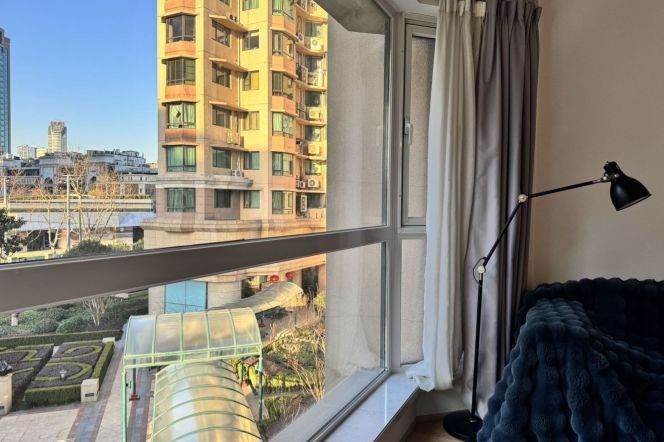 Bright &Charming&Modern 3Br-2bath flat + Open view + Heating / Jeffre Garden