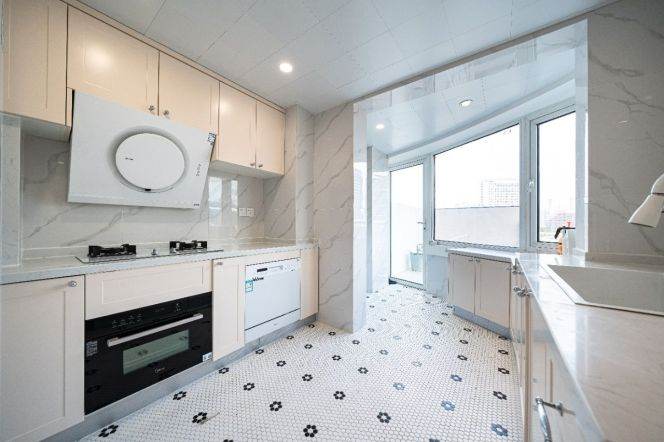 modern big 2brs floor heating big terrace near IAPM line 1,10,12 only 27K