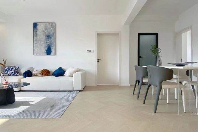 3 Brs, 2 Baths, 150 sqm with Floor Heating/Central ac @ Siping metro L4