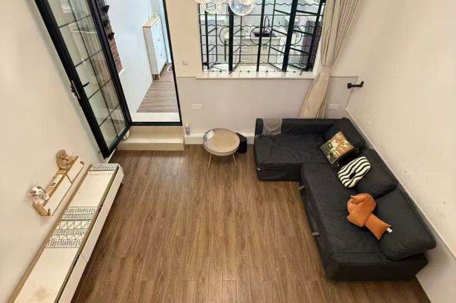 Nice yard 1Br/1Lr/1Bt apt nr Jiangsu rd,M2/7/11/14