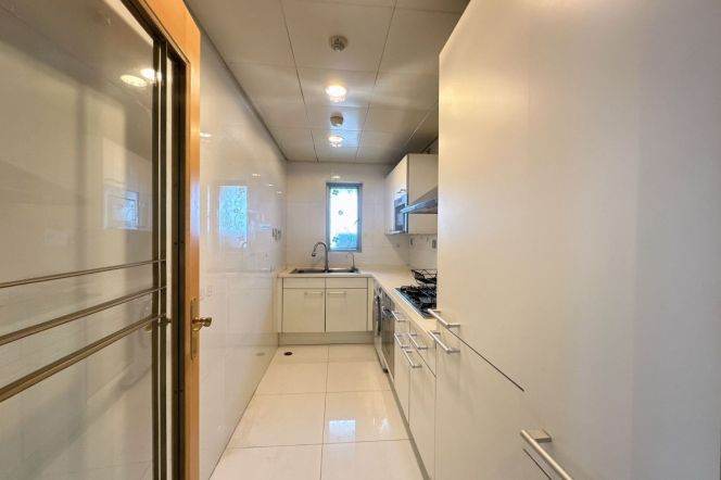 modern 2brs perfect river view beside Huang pu river IFC Lujiazui only 19.5K