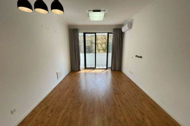  Homey 2br 2baths with Balcony @Julu Rd 