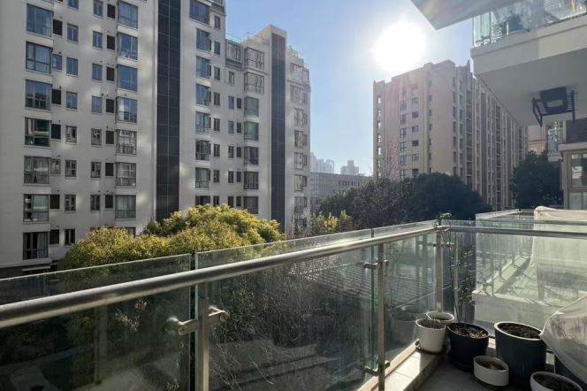 nice 3brs open balcony in most popular compound Xintiandi only 28K