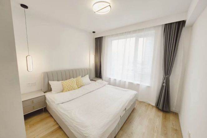 2 Brs with Balcony, Floor Heating, 120 sqm @ Dapuqiao station L9