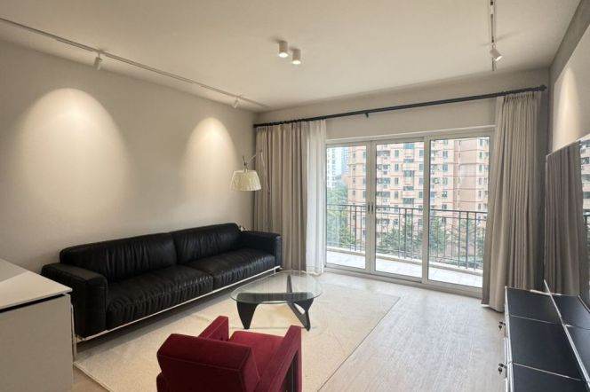 modern 3brs floor heating open balcony modern furniture in Lujiazui line 2,9,14 