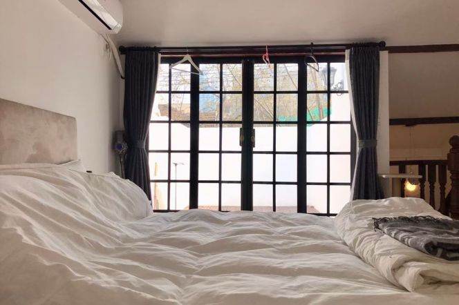 1 br near L2/L7/L14 jing'an temple station +terrace