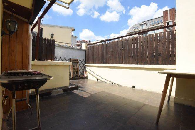 Terrace,3Br,Nr South ShannXi Rd station,L1,10,12
