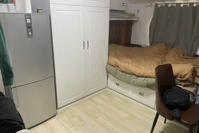 1 br near L1/L10/L12 south shaanxi rd station+SJTU