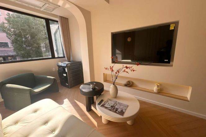 Cozy and quality 1br apt +1 office，close to metro Line 12 