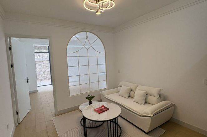 Cozy 1Brm With A Yard Near Line 3/4 West Yan'an Rd