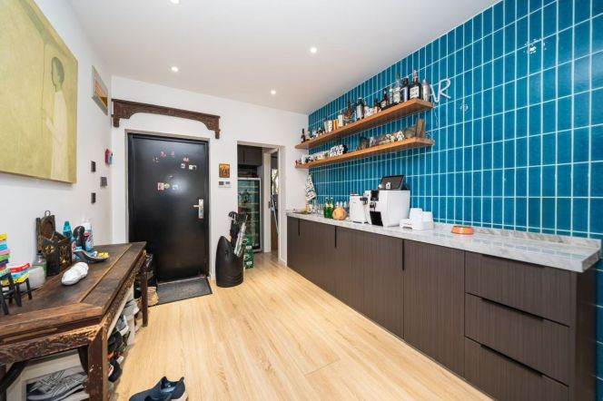 3+1 Rooms, 3 Baths with Yard, 170 sqm @ Minsheng metro L 6