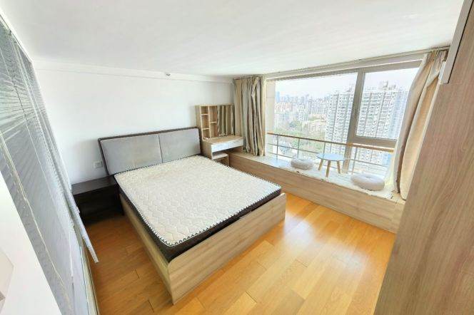 1BR+1Study, Next to Subway & Malls, Key, New, Clean,High quality, 7.8K
