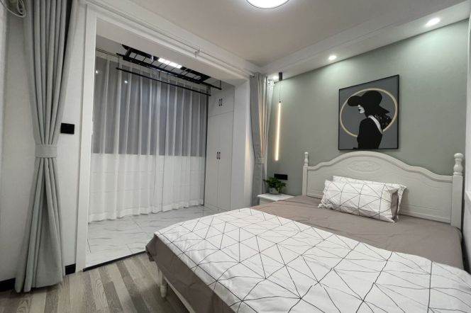 separate bright 1br 1lr Nr L2/15 loushanguan rd sta