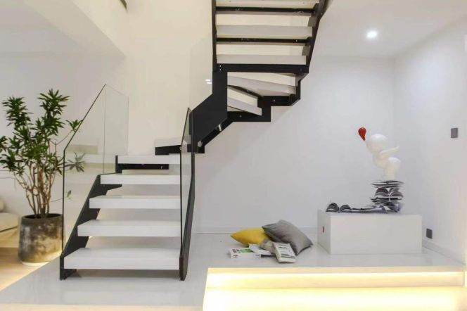 Ground-floor duplex 6br/4bt 300sqm with private garden quality design nr middle longhua rd