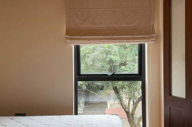 High-ceiling 1+1 beds @Middle Fuxing Road