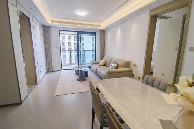 New compound 3 br with floor heating near NYU shanghai .L 8 LingZhaoXinCun st.