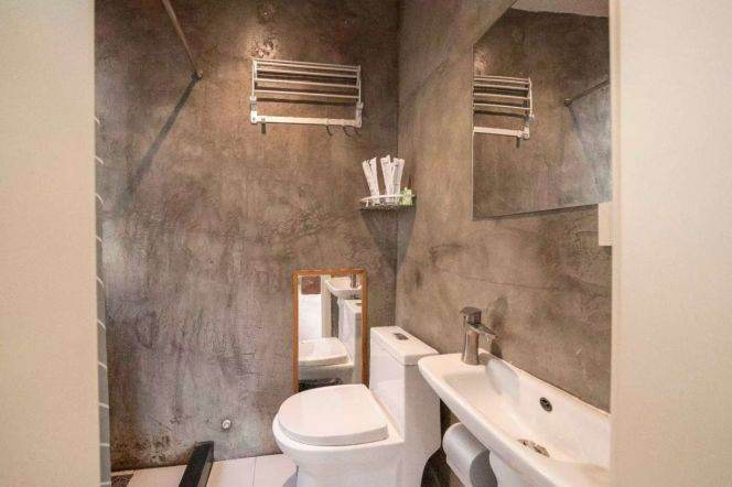 Cozy loft with nice lights @ L9/12 Jiashan rd station