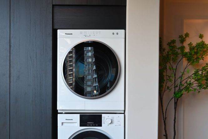 Unique 3BR 2BA Residence w/Heating nr Century Avenue