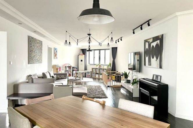 West Nanjing Road, with good value for money, 222 sqm, 4 large bedrooms，L 2-12-13