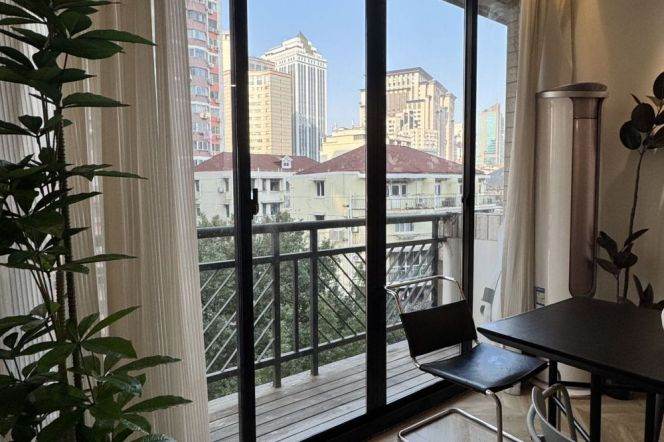 Moder&Spacious 2Br | Jiangsu rd metro L2/11 ,Newly 2br ,Elevator+Heating