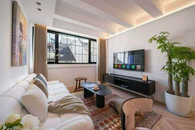 Wuding/Xikang rd floor heating 1+1brs/2lr/1ba loft apt wt balcony; L7