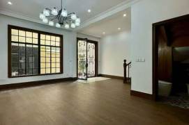 Spacious whole house 5BR Huaihai Rd 45k