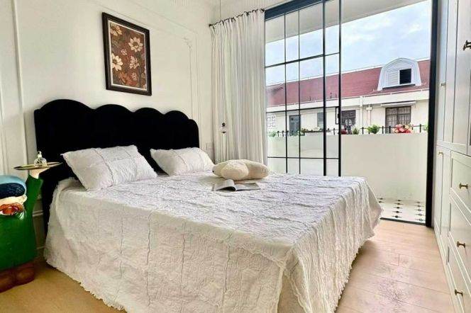 xingguo rd 2br with balcony