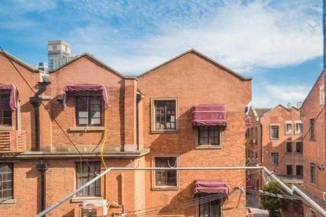 historic building- west nanjing road- typical shanghai lane house- cosy