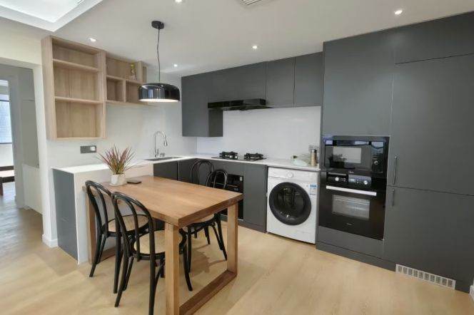  2BR with floor Heating in Xinhe Tower.Dual Metro Access /Whole-House Smart System / Open Kitchen 