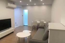Grab a 2Beds Near Nanjing West Road for ¥11,800. Lease Available Mid-March