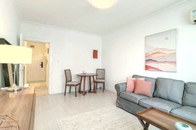 Elevator Spacious 1Br/2Lr/1Bt@L2/7/14 Jing’an Temple Station 