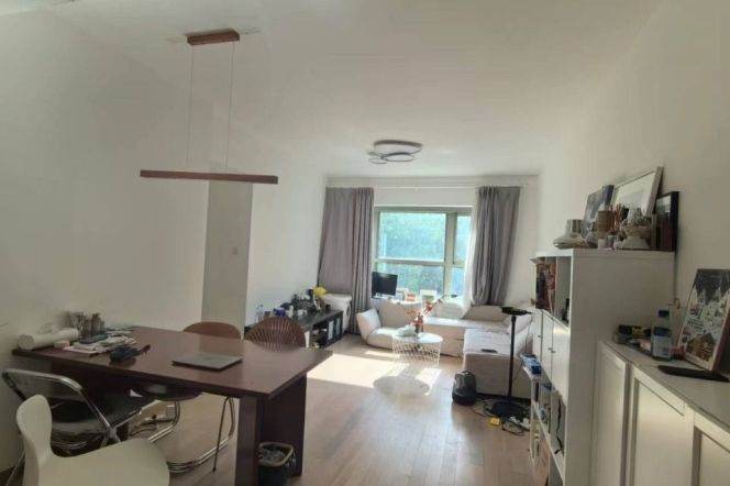 8 Park Avenue，A 1-bedroom apartment with good value for money in the community，L 2-7-14