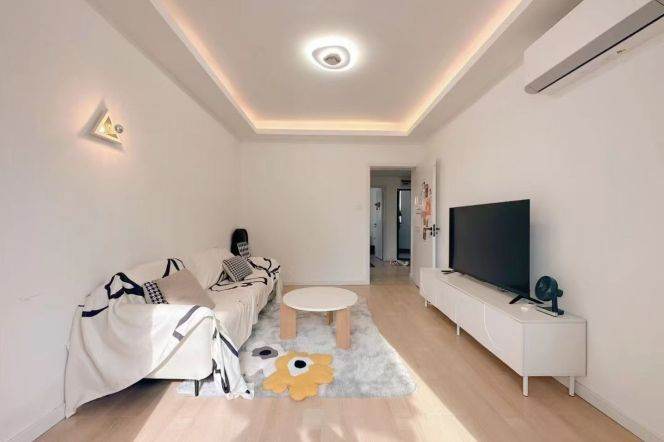 cozy bright 1br 1lr Nr L3/4/9 yishan rd sta