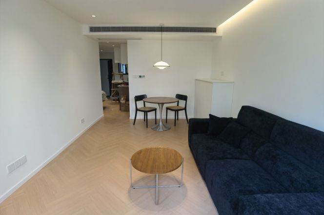 11k Brand new 1Br with floor heating Nr Jing'an Temple line2/7/14