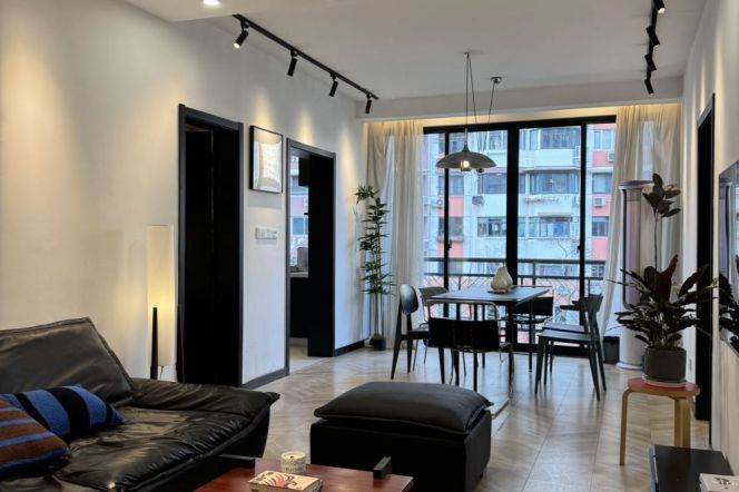 Moder&Spacious 2Br | Jiangsu rd metro L2/11 ,Newly 2br ,Elevator+Heating