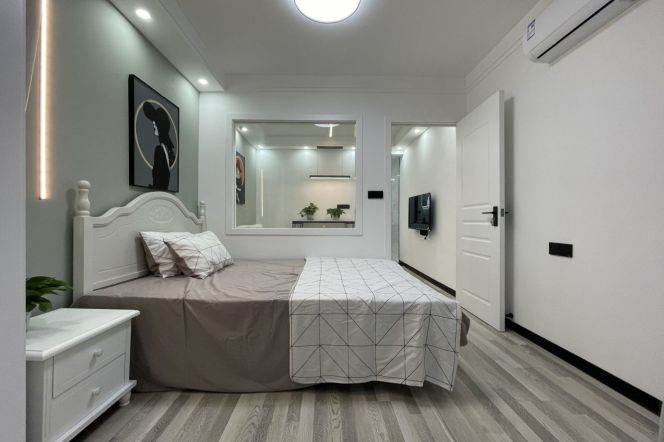 separate bright 1br 1lr Nr L2/15 loushanguan rd sta