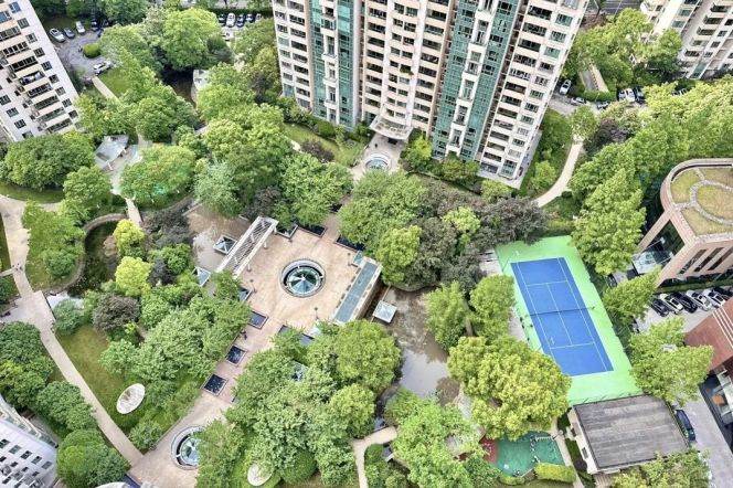 modern big 1 bedroom floor heating open balcony near Jing an temple line 2,7,14 