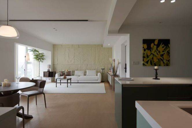 Green View Home by Huashan Park. Hydronic floor Heating /Separate Chinese /Western Kitchens 