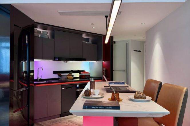 Elevator 1BR Service Apt | Short Lease | Near Jiangsu Rd Metro (Line 2/11) & Jiaotong University