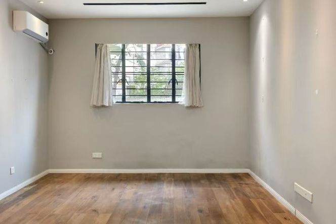 Private garden Nice old house office 21k