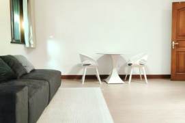  Snag a Newly Renovated 1-Bed near Nanjing West Road for 7,800. Triple Subway Access