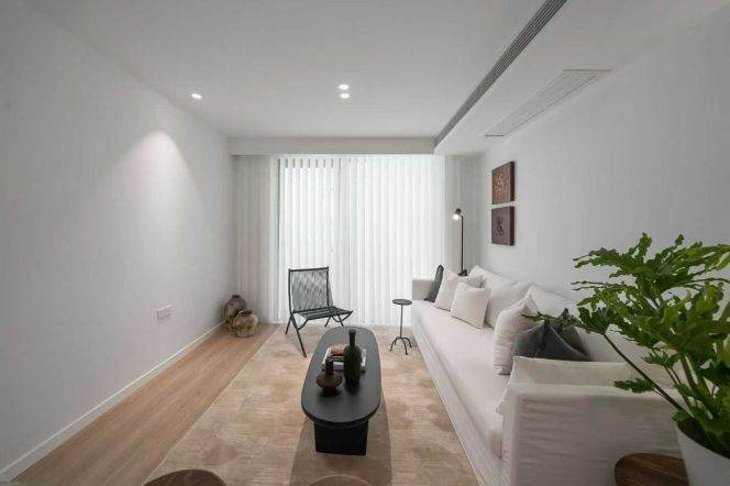 West nanjing rd 2br100sqm