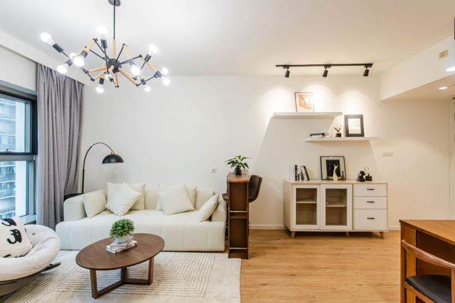 Changping Rd metro/1br1bt/central AC/floor heat/free club/tennis court/pool