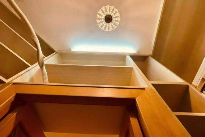 great value- 2 beds- elevator- near suzhou river- high floor- line 7/13 changshou 